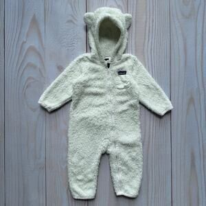 Patagonia Baby Fussy Friends Bunting Fleece Infant 12-18 Months One Piece White